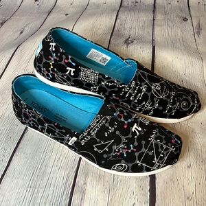 Toms Black Science Glow in the Dark Slip-On Shoes - Women’s Sz 8